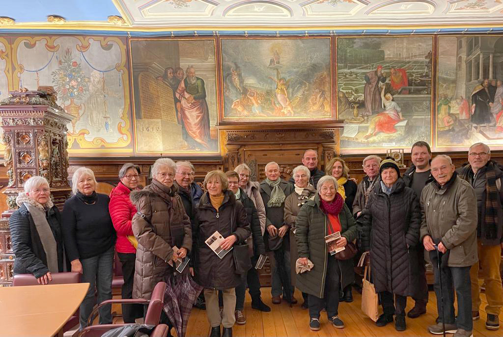 Besuchergruppe im Obernaier Rathaus